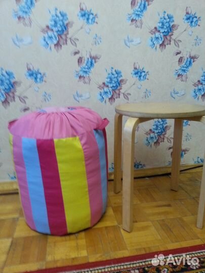 Продам бескаркасный стульчик