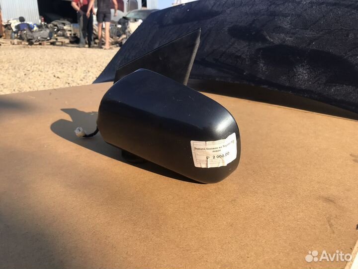 Toyota ist зеркало боковое левое