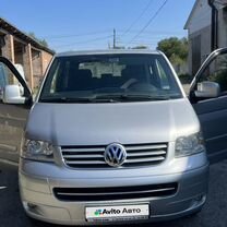 Volkswagen Multivan 2.5 MT, 2004, 195 000 км, с пробегом, цена 1 480 000 руб.