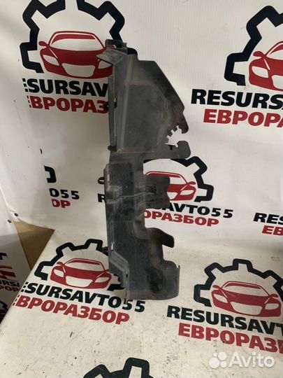 Воздуховод радиатора левый Vw Passat B6 2.0 tfsi