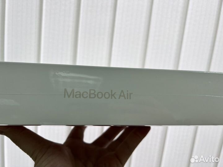 Hoвый MacBook Air M2 8/256 Gb +