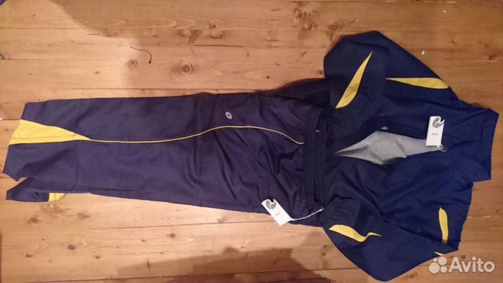 Спортивный разминочный костюм Firstar, новый