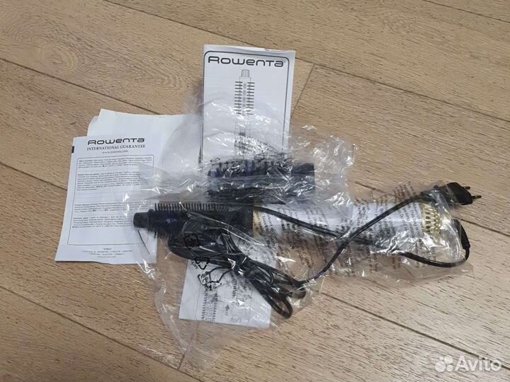 Фен -щетка rowenta, новая