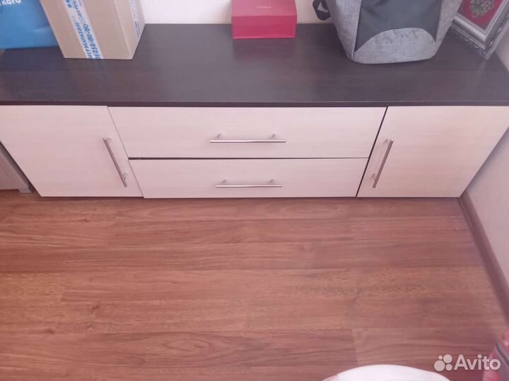 Новая доска от тумбы для телевизора