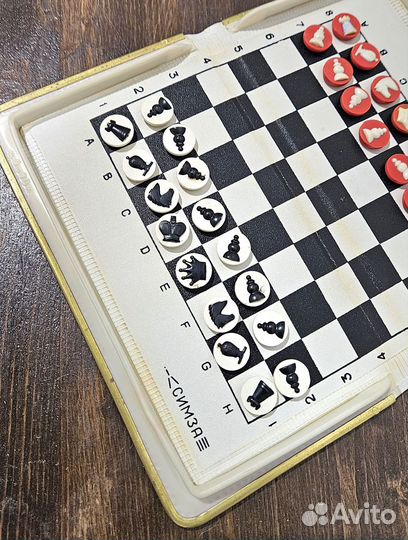 Шахматы магнитные дорожные СССР Симза