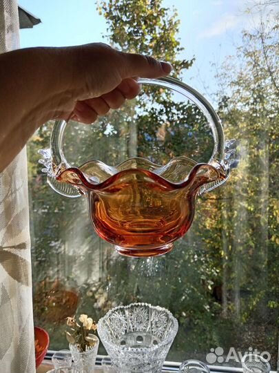 Ваза корзинка цветное стекло