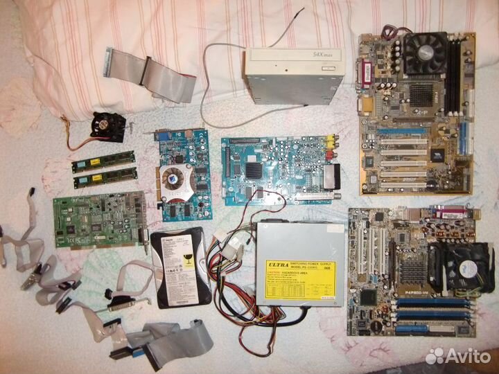 CD-ROM LG DVD CD-RW Toshiba много комплектующих