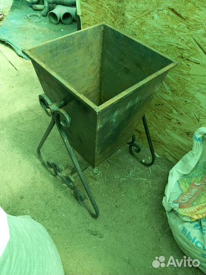 Урна кованная