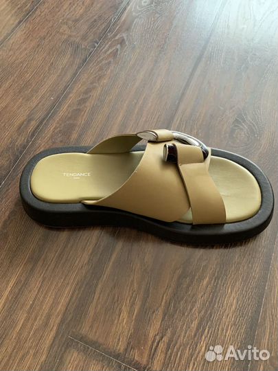 Шлепанцы женские