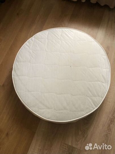 Матрас в круглую кроватку