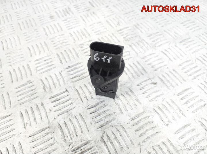 Расходомер воздуха Mercedes Vito 638 A6110940048