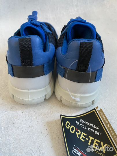 Новые кожаные кроссовки ecco gore-tex 27
