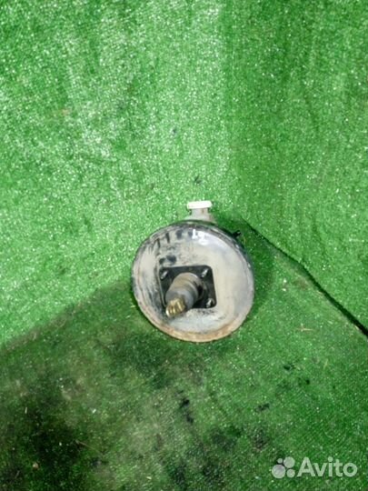 Вакуумник тормозной Mitsubishi Lancer