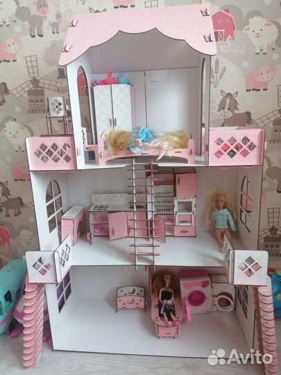 Кукольный домик с мебелью для барби