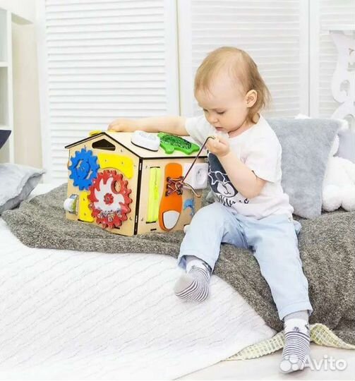 Игровой центр / Бизикуб