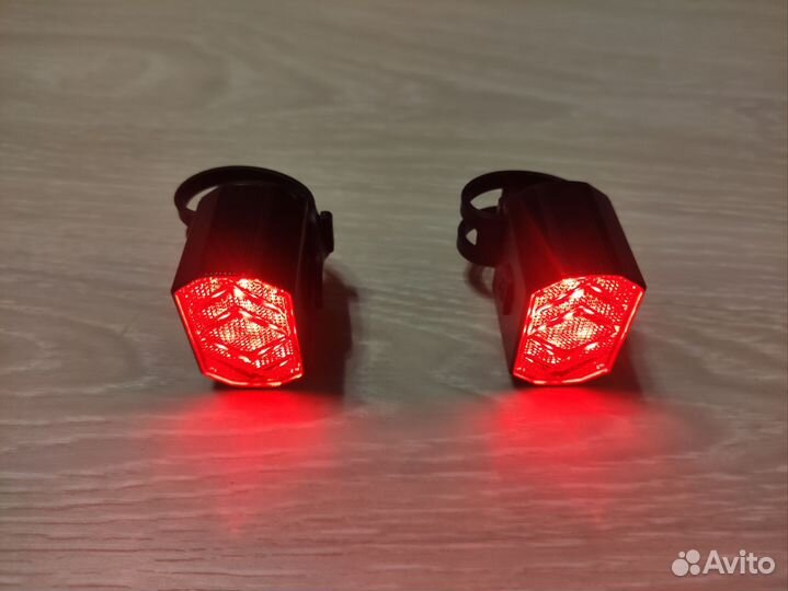 Фонарь задний для велосипеда