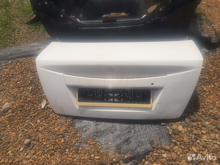 Крышка багажника на Faw Besturn B 50,Бестурн Б 50