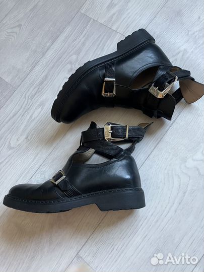 Ботинки женские