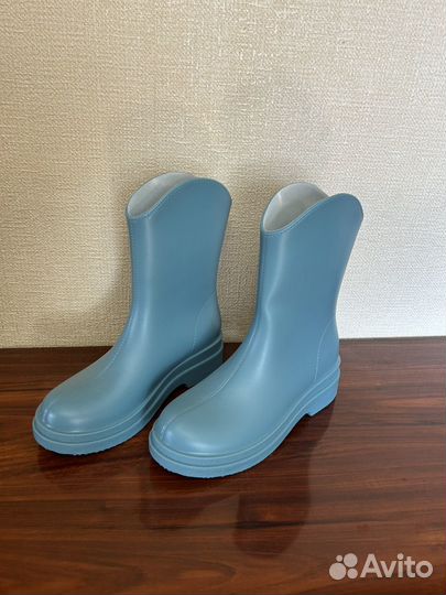 Резиновые сапоги