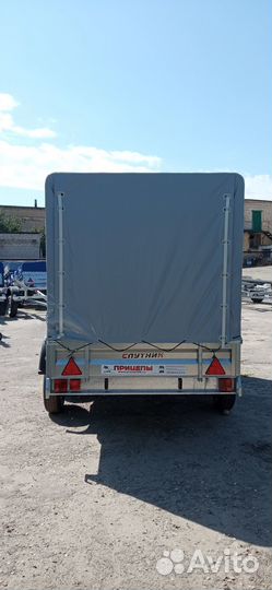 Легковой двухосный прицеп 