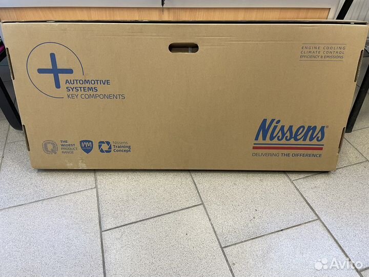 Радиатор кондиционера MAN TGS TGX Nissens