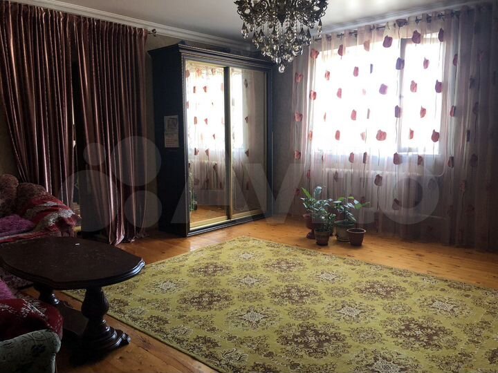 Дом 160 м² на участке 5 сот.