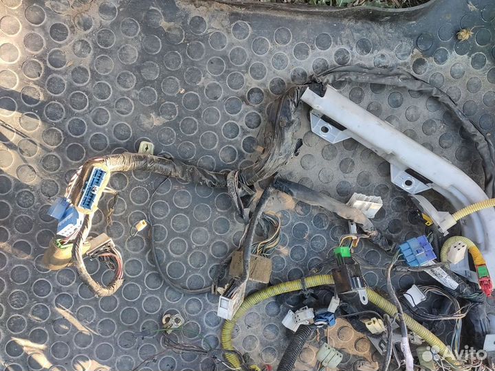 Проводка подторпедная Митсубиси Паджеро 2