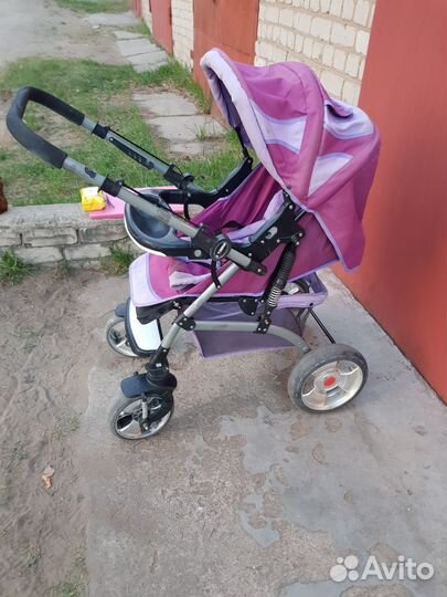 Прогулочная коляска