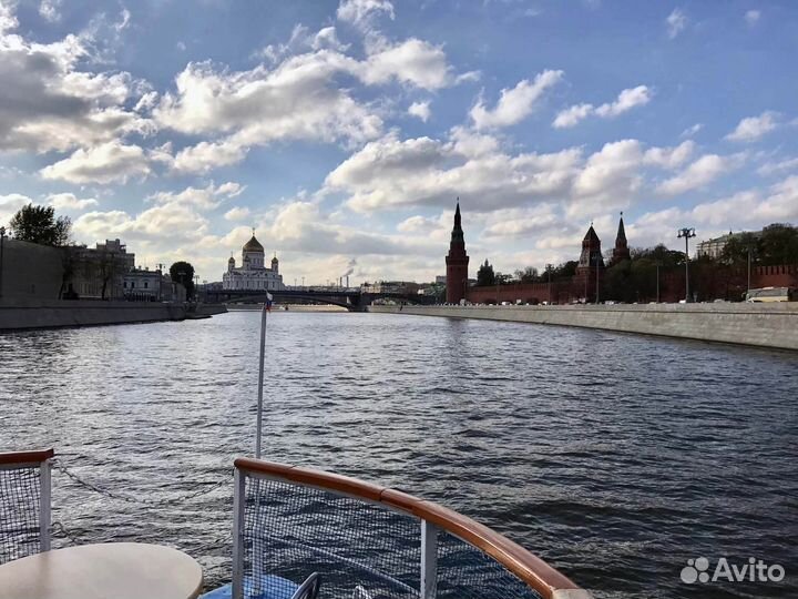 Теплоходная прогулка корабль Москва Парк Горького