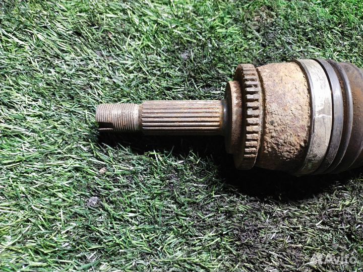 Полуось передняя правая Kia Rio 3 UB/QB