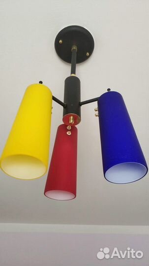 Люстра 3 лампочки разноцветные