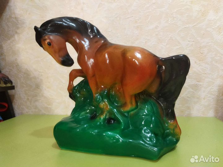 Конь гипсовый-копилка