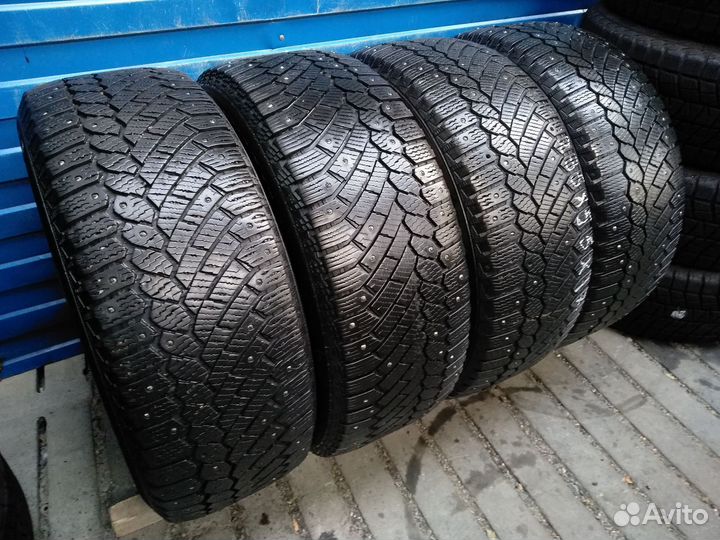 Continental ContiIceContact 235/55 R17 98V