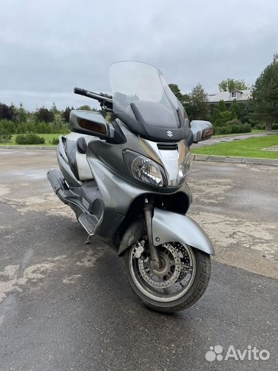 Suzuki SkyWave 650