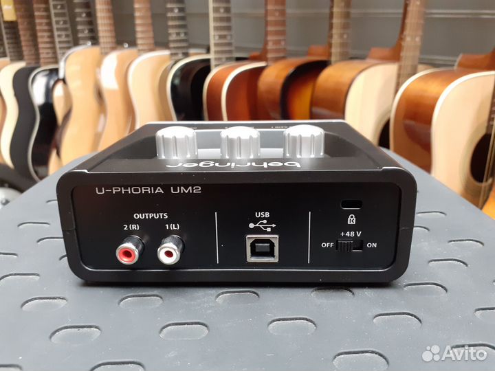 Внешняя звуковая карта Behringer