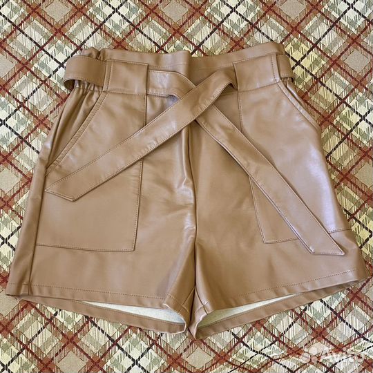 Шорты женские, искусственная кожа