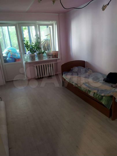 Комната 18 м² в 2-к., 2/5 эт.