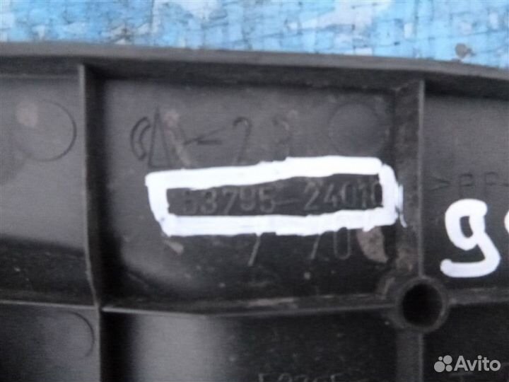 Декоративная крышка двс Toyota Soarer UZZ40 3uzfe