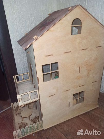 Кукольный домик дерево