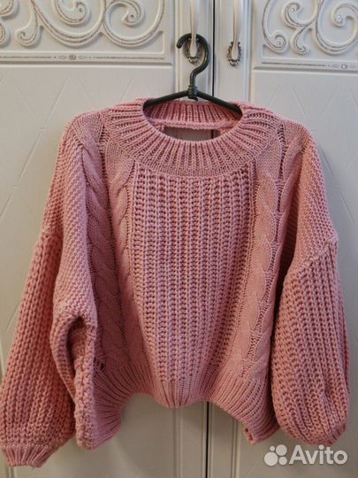 Женский свитер