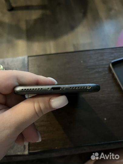 Телефон iPhone 8 plus