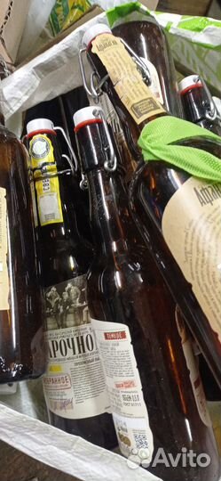 Бутылки с бугельной пробкой