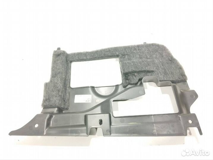 Пластик салона Land Rover Range Rover Velar 2020