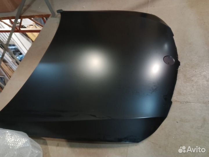Капот BMW3 E90 2004