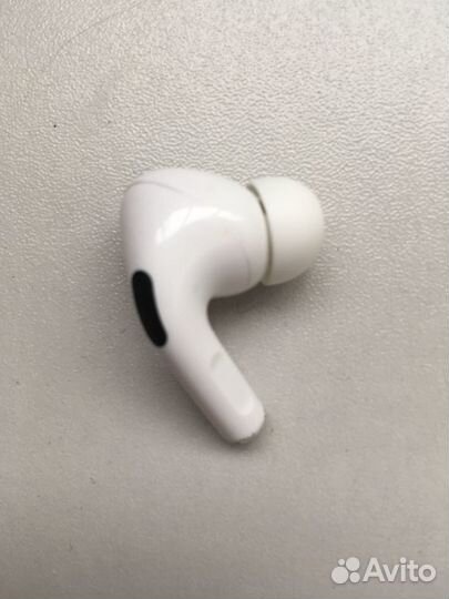 Правый AirPods Pro