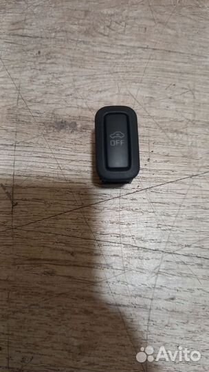 Кнопка аварийной сигнализации Skoda Octavia A5