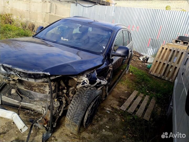 В разборе AudiQ7 s-line Ауди Ку7