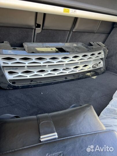 Решетка радиатора Rang Rover Sport (2013-2017) 2