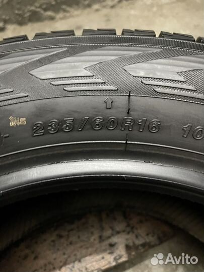 Yokohama Ice Guard G075 235/60 R16