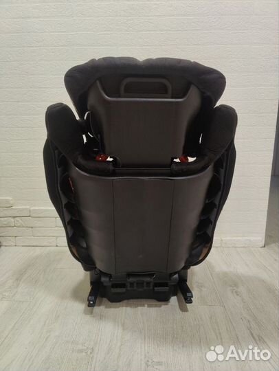 Детское автокресло 15 до 36 кг recaro moza nova 2